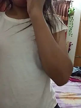 Tanha18 Adlı Modelin Canlı XXX Sohbeti