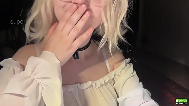 Živý XXX chat super_pixie