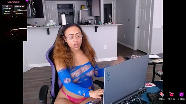 ReeseZen Live XXX Chat