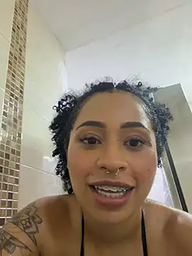 Nikki_Rousmel Live XXX-chat