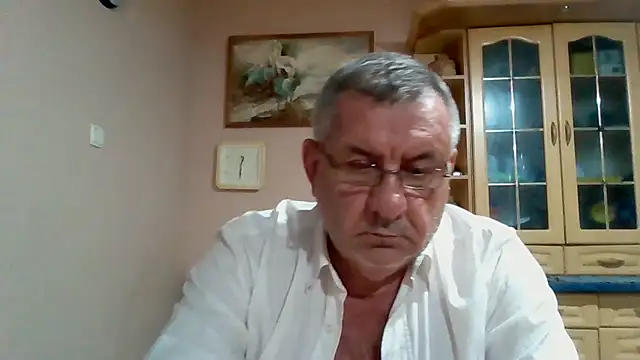 Онлайн чат XXX machomale3