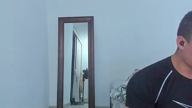 KingLevi01 Live XXX-Chat