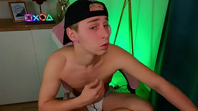 e1v1s' Live XXX Chat