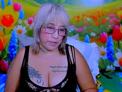 indianroxy live XXX chat