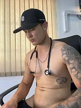 Chat +18 de Alexander_ferre ao vivo