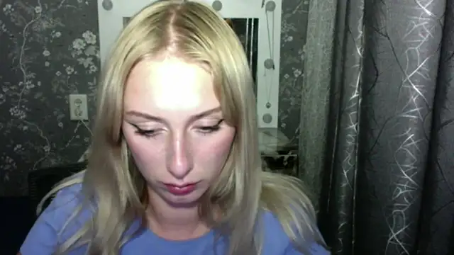 ellisweets Chat XXX in diretta