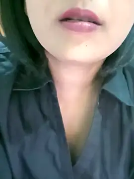 Queen_Kushi4 live XXX chat