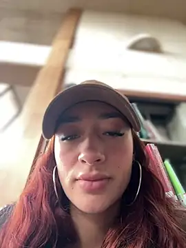 Chat XXX en directo de ariiel_