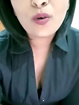 Queen_Kushi4 라이브 XXX 채팅