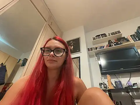 FoxyValentine live XXX chat