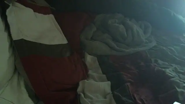 immikew1975's Live XXX Chat