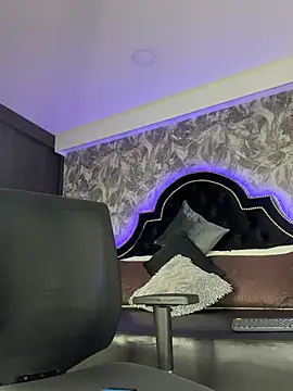 Chat +18 de DilanMiller_ ao vivo