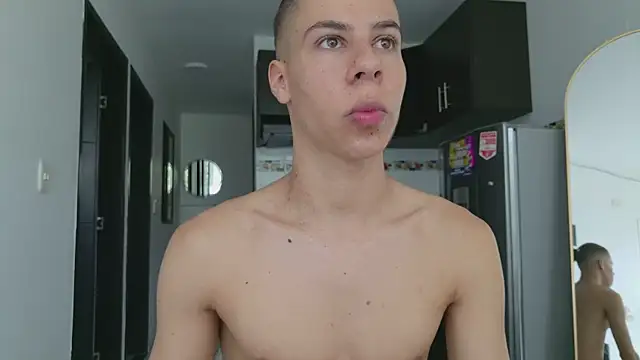 grey___27 XXX чат на живо