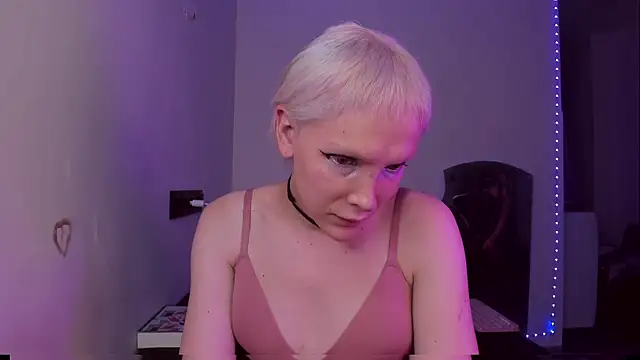 Lyricca Chat XXX live