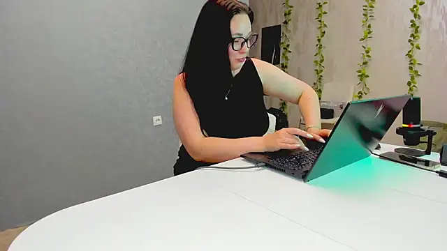 Czat XXX na żywo – Yesss_Lilith