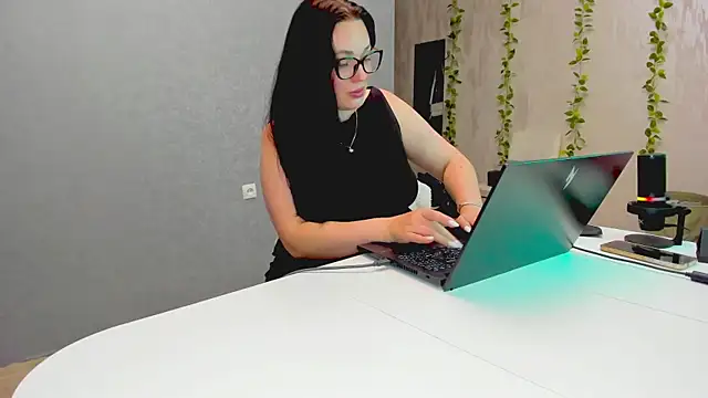 Yesss_Lilith Live XXX Chat