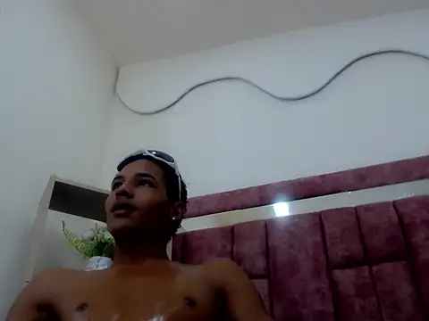 XXX chat uživo modela RafaelVander