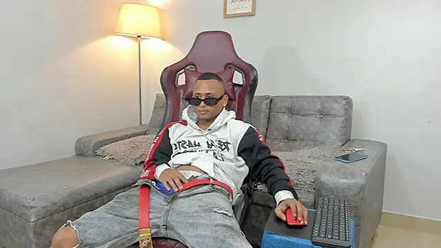 supreme_badboy2 Live XXX-chat