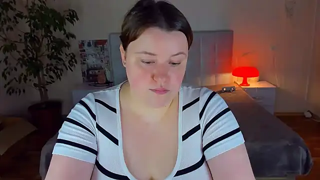 XXX chat uživo modela PolinaSalvatore