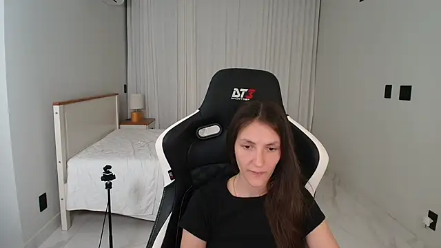 upssnowy Chat XXX live