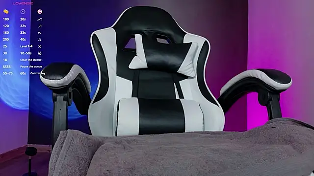 NanakoDollx Chat XXX in diretta