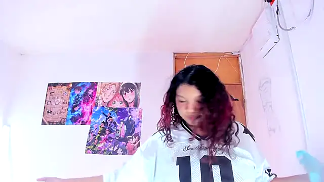 Emily_Coper18 라이브 XXX 채팅