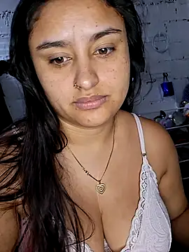 دردشة sariitha_sw الجنسية المباشرة