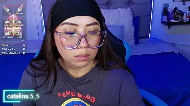 Kata_Bigboobs Adlı Modelin Canlı XXX Sohbeti