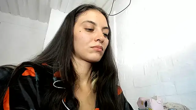 mariecam420 Adlı Modelin Canlı XXX Sohbeti