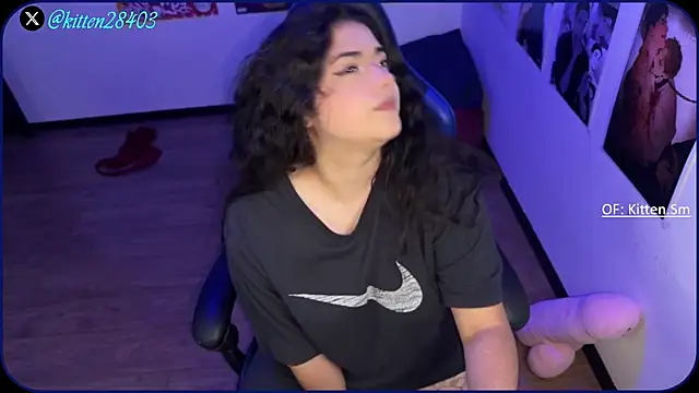Chat XXX en directo de Ales_Kitten_Live