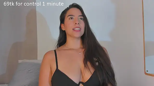 Chatroom XXX en direct de April_S