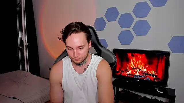 Chris_Tyson Live XXX-Chat