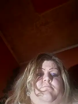 ducicsajsziii Adlı Modelin Canlı XXX Sohbeti