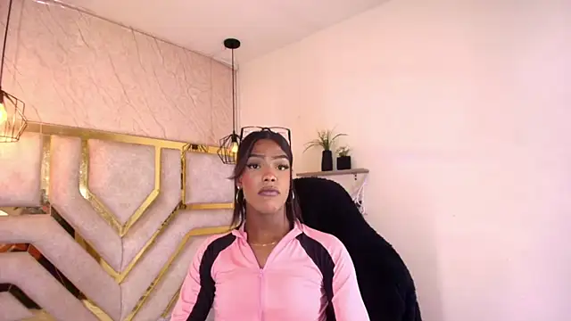 Chat XXX ao vivo de Nahara24_