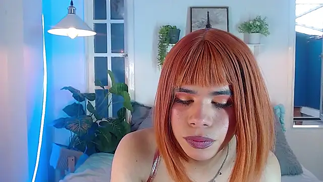 Chat XXX en directo de emma_cut3_