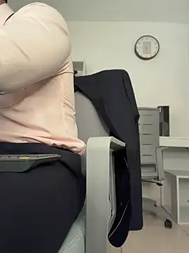 XXX chat uživo modela Dimitri_Colleman
