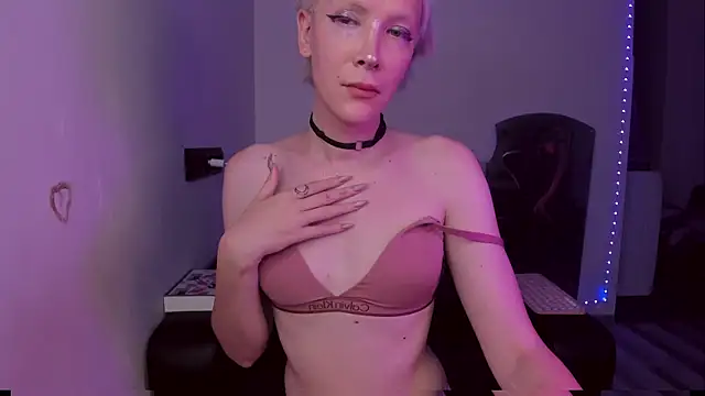 Lyricca live XXX chat