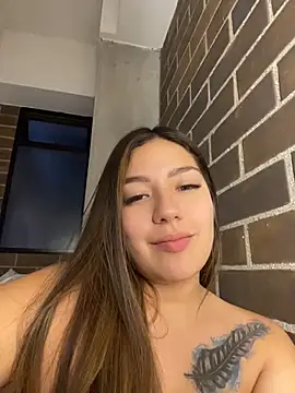 Latina_vanessa 现场XXX聊天