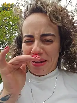 Онлайн чат XXX Sairy_