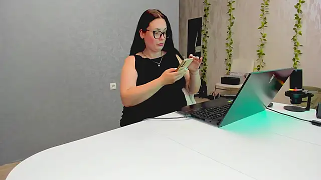 Yesss_Lilith 라이브 XXX 채팅