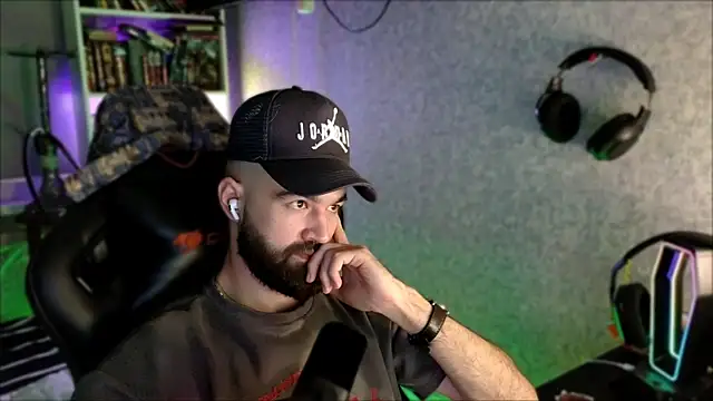 Živý XXX chat _Serious_Man