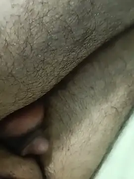 IndianMan0102 XXX чат на живо