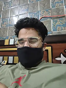 צ'א ט XXX בשידור חי של BeardKingoBack