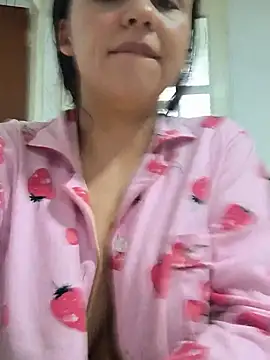 Daniela-rosee Obrolan Langsung XXX