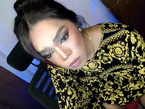 selffucker_dollmaker69 élő XXX-chatje