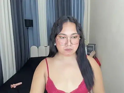 Czat XXX na żywo – BigCockLexie