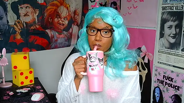 spookiebaddie Adlı Modelin Canlı XXX Sohbeti