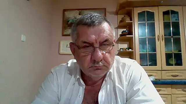 XXX chat uživo modela machomale3