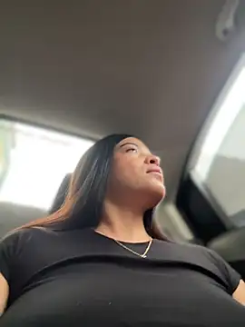 XXX chat uživo modela JuanitaMore01