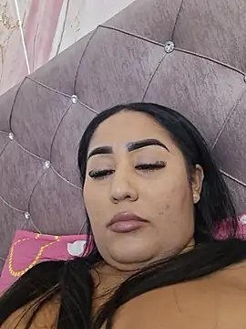 Chatroom XXX en direct de Valentina_Tilly